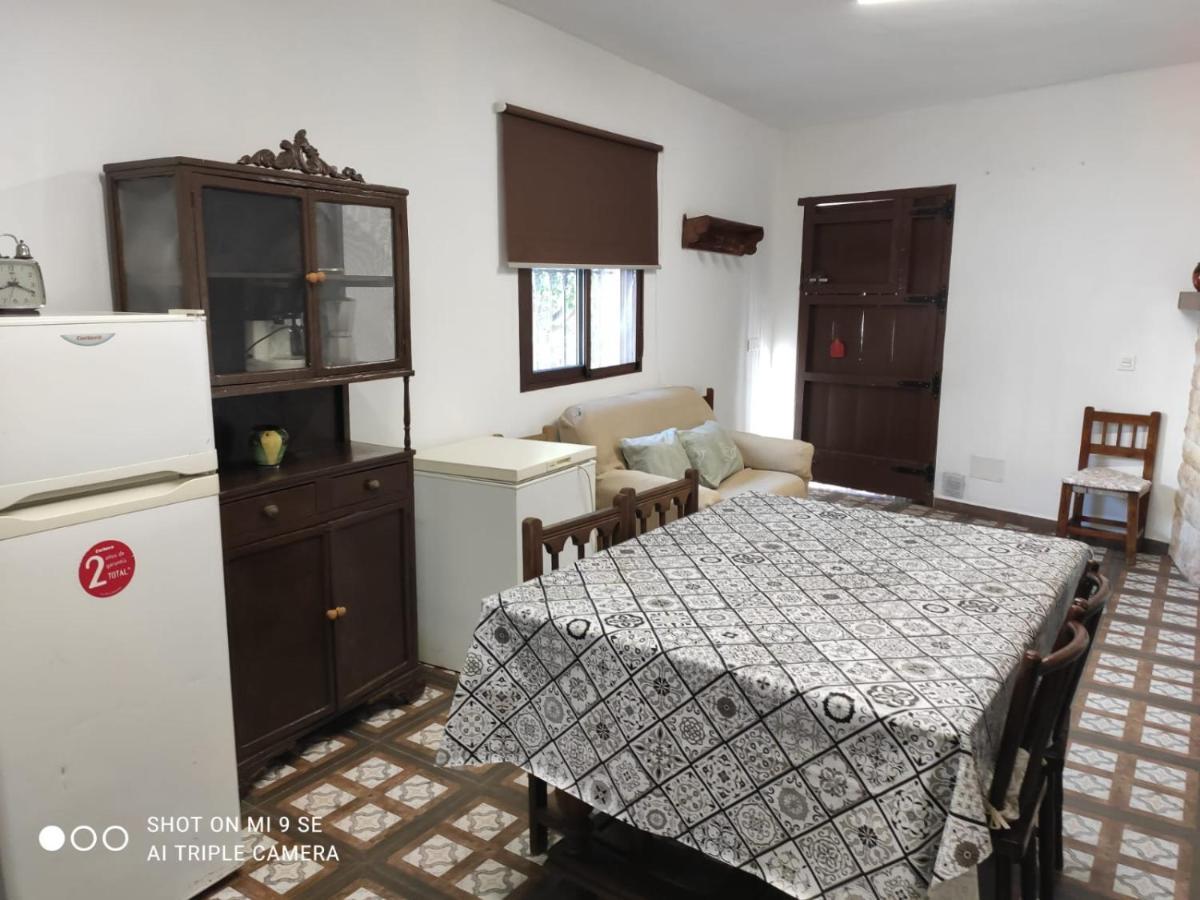 Cortijo Ferre, A Los Pies Del Castillo La Atalaya De Нихар Экстерьер фото